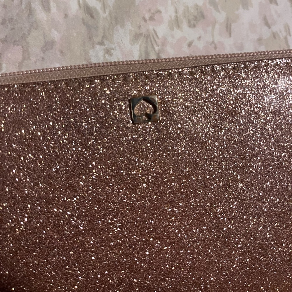 ROSE GOLD KATE SPADE ♠️ WALLET - Picture 6 of 6